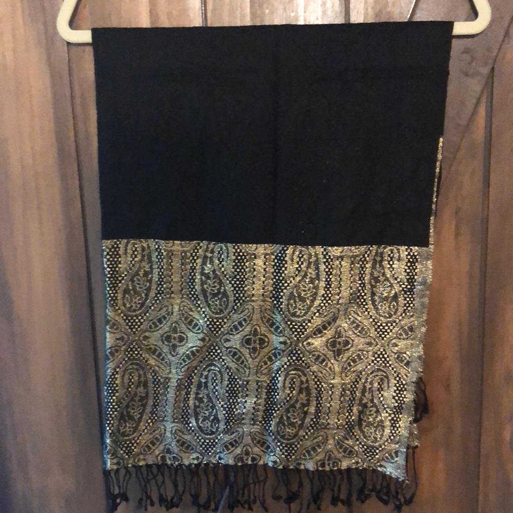 Pashmina gold and black wrap NWOT